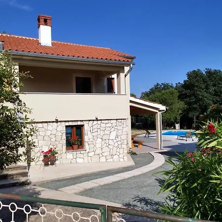 Holiday home Mira By El-pi Tours