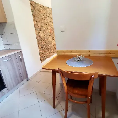 Mira By El-pi Tours Holiday home Garica