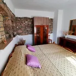 Nyaraló Mira By El-pi Tours